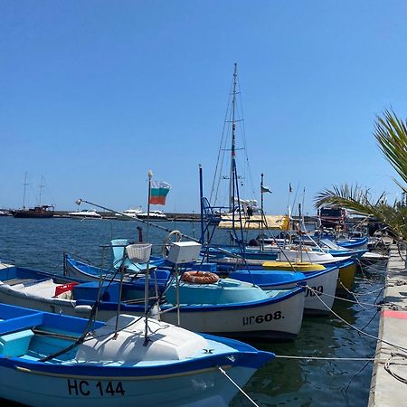 Marina Bay 22 Apartment Sveti Vlas Ngoại thất bức ảnh