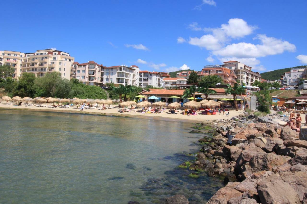 Marina Bay 22 Apartment Sveti Vlas Ngoại thất bức ảnh