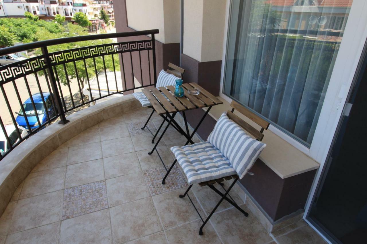 Marina Bay 22 Apartment Sveti Vlas Ngoại thất bức ảnh